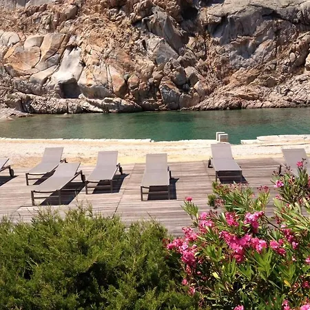 Cala Francese - Sul Mare Λα Μανταλένα